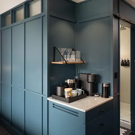 The Gantry London, Curio Collection By Hilton 호텔