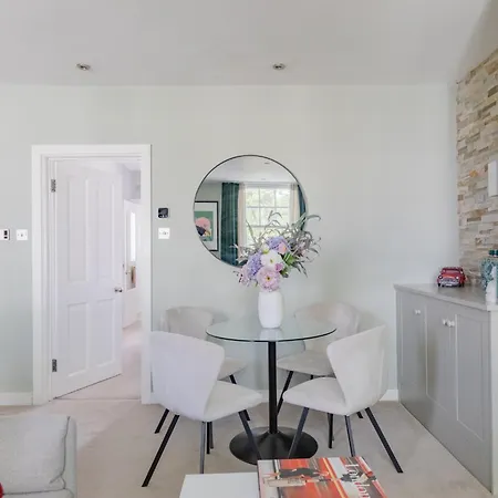Apartment Elegant 1bd Flat In The Heart Of Notting Hill!