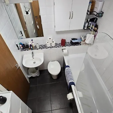 Guest house Cozy Close To Canary Wharf, The O2 And Excel *