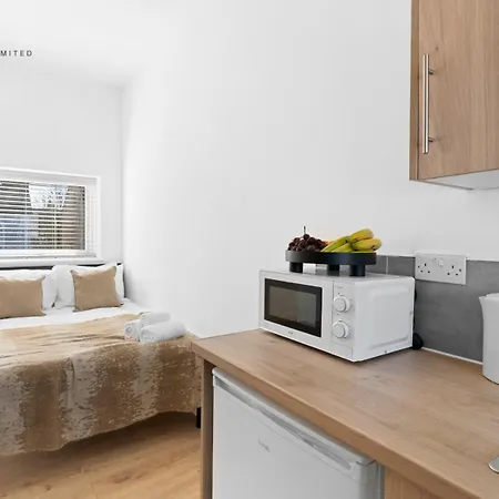 Ttsa - - Junction - A2 Guest house *