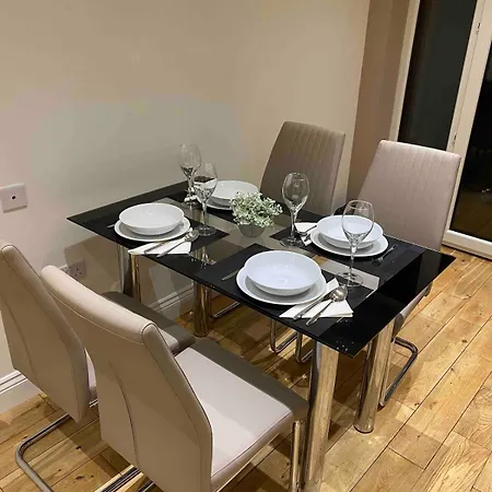 Luxury Canary Wharf O2 Arena Greenwich Aircon Sleeps6 E14 Villa