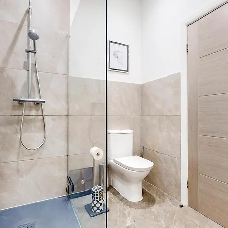 Bright 2br Flat With Garden & Bbq Near River Thames Apartment *