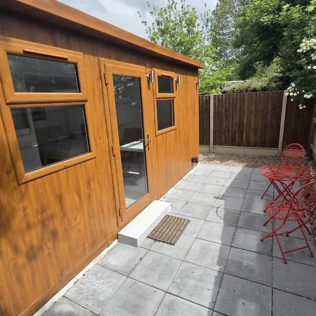 Lodge Secret Garden