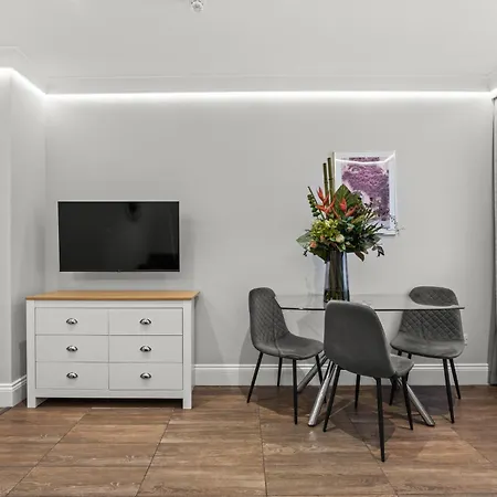 Cleveland Residences Russell Square *
