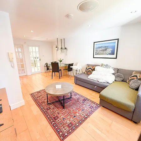 Detached House With Free Parking In Little Venice Near Paddington Hyde Park
