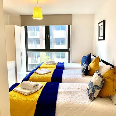 Excel 2 Bedrooms 2 Bath, Parking, Supper Wifi, Dockland, O2 Arena, Cable Car *