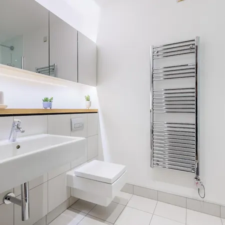 Luxury Let @ Apartment *