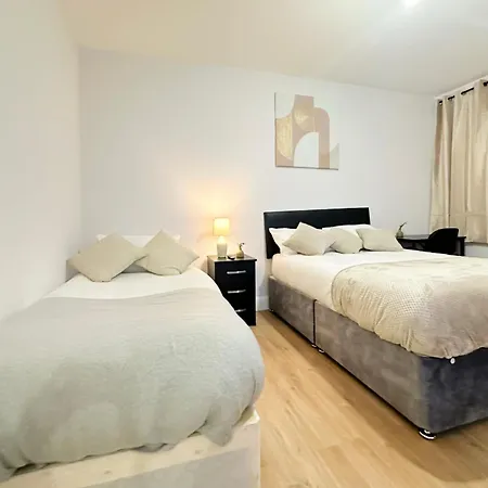 Apartment 4bdr Beautiful *
