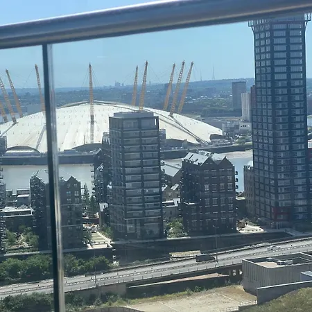 Ac Luxe Penthouse With Free Parking Apartment London