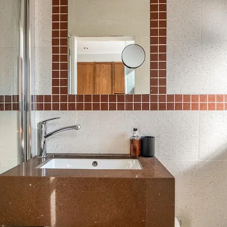 Luxe - Hyde Park - 2bed 3bath A/c + Lift