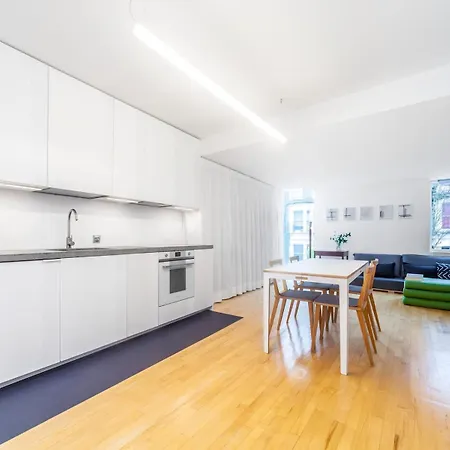 Pass The Keys Modern Chic In Holiday home
