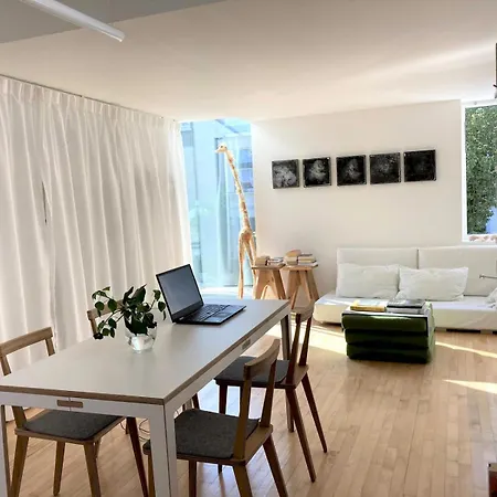 Holiday home Pass The Keys Modern Chic In *