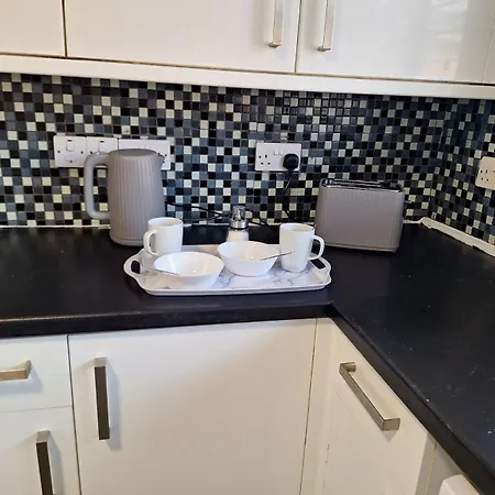 Apartment Newly Refurbished, G London & Kent Gateway