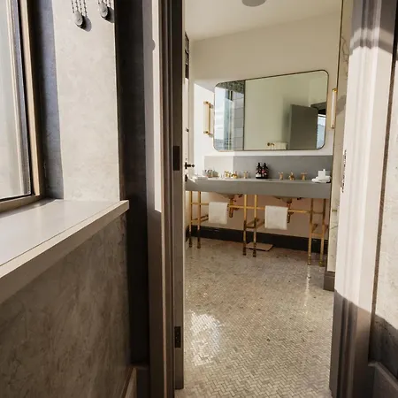 Hotel Hart Shoreditch London, Curio Collection By Hilton