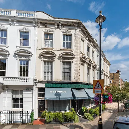 3 Bedroom With Private Terrace In Pimlico, Westminster, Victoria