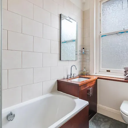 Spacious 1 Bed Holborn 別荘