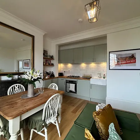 Vintage-inspired 1bd Flat In De Beauvoir Town Apartmán