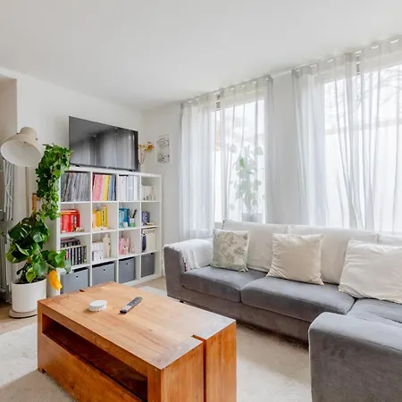 Stylish 2bd Hidden Gem By Victoria Park