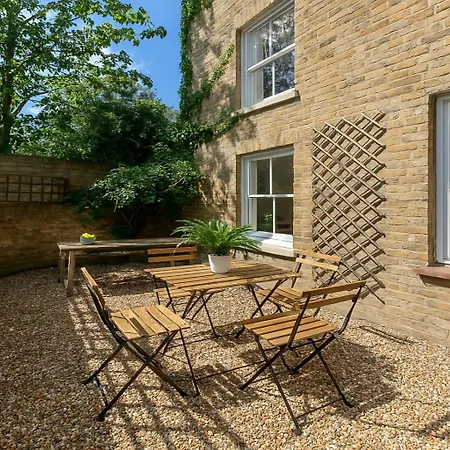 2 Bed In Clapham Appartement Londen