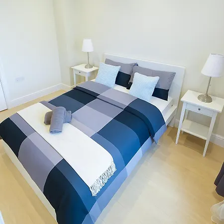 Apartment Inviting 2-bed Flat - Near Finsbury Park *