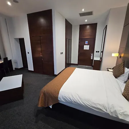 Hotel Rafayel &
