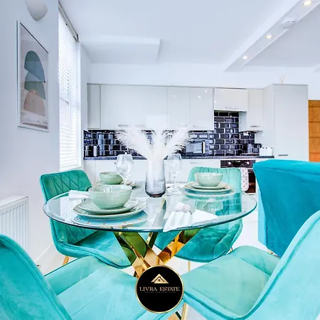 Apartman Stylish 1 Bed By Livra Estate Short Lets & Serviced With Free Parking