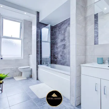 Stylish 1 Bed By Livra Estate Short Lets & Serviced With Free Parking * Sutton