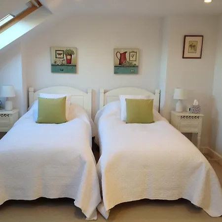 Bed & Breakfast Teddington