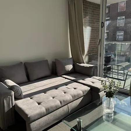 Luxurious Tower Bridge Flat *