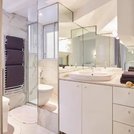 Knightsbridge Wonderful Flat London