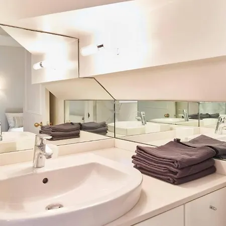 Knightsbridge Wonderful Flat Apartment London