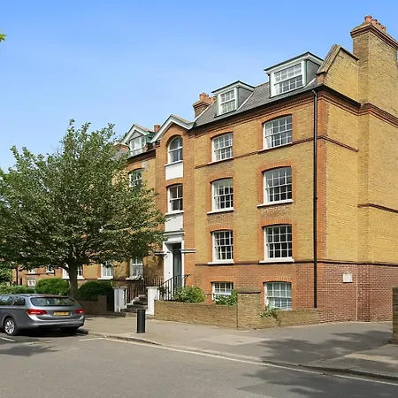 Apartment 2 Bed Apartment In Bow London