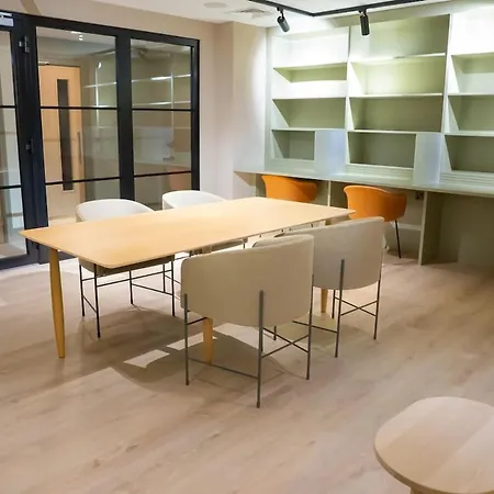 Luxury 2 Bedroom 2 Bathroom In Wimbledon New Malden