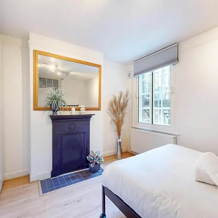 2bed Easy Access To Via Old Street * London