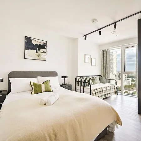 Contractor 1br, Long Stay, Fast Wifi, Near Tube *