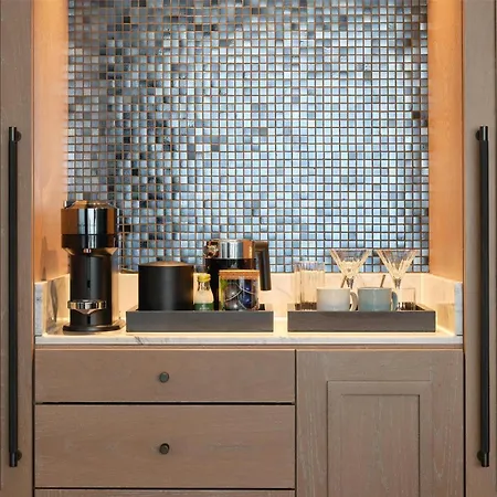 호텔 The Gantry London, Curio Collection By Hilton 4*
