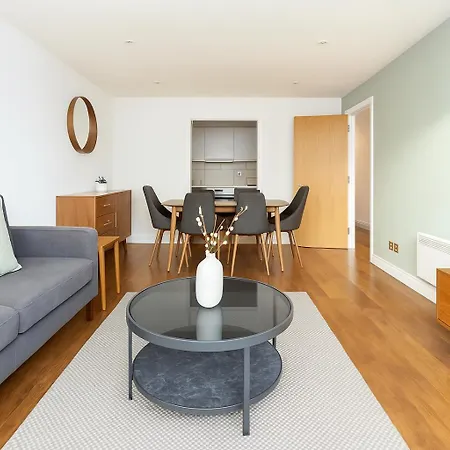 Wonderful Flat In Wandsworth Town アパート ロンドン
