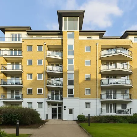 Wonderful Flat In Wandsworth Town