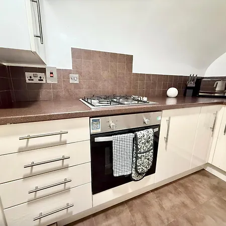 アパート 3 Bedroom With Private Terrace In Pimlico, Westminster, Victoria *