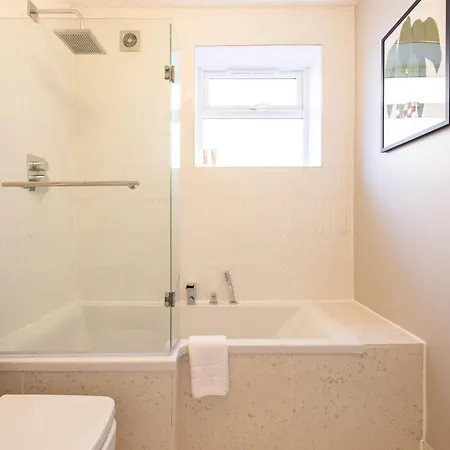 The Fulham Bolthole - Beckoning 2bdr Flat With Garden Londres