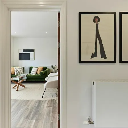 The Wembley Hideaway - Bright 2bdr Flat * London
