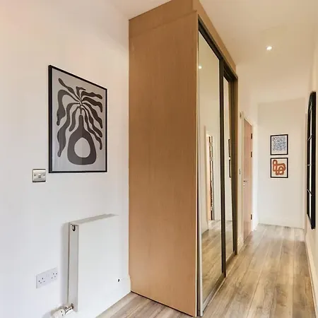 The Harlesden Classic - Lovely 2bdr Flat With Balcony 公寓 伦敦