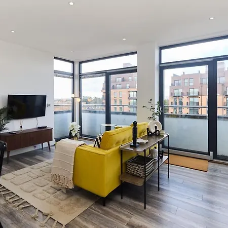 The Harlesden Classic - Lovely 2bdr Flat With Balcony 公寓 *