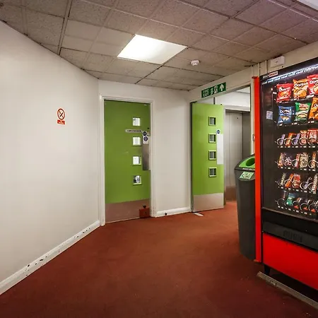 Lse罗斯伯里大厦酒店 *
