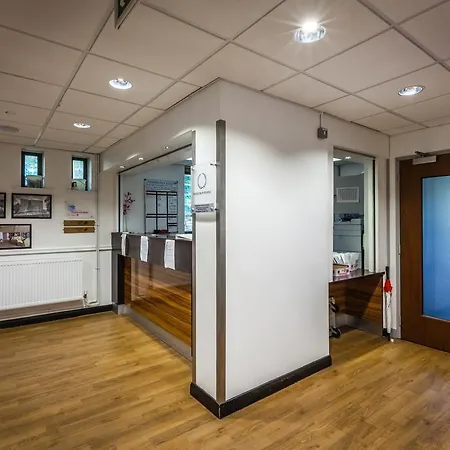 Lse Rosebery Hall * London
