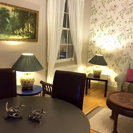 Metro Victoria Appartement *