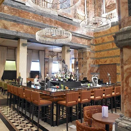 The Grand At Trafalgar Square 4*