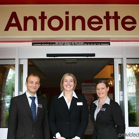 호텔 Antoinette Kingston 킹스턴어폰템스