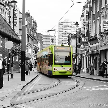 Szálloda Oyo Lansdowne Croydon kerület
