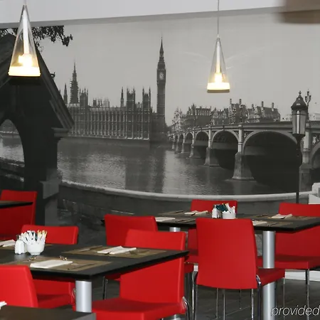 The Queens Gate Hotel 4*